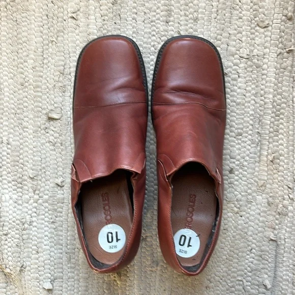 Aerosoles Slip on Shoes - Picture 4 of 7